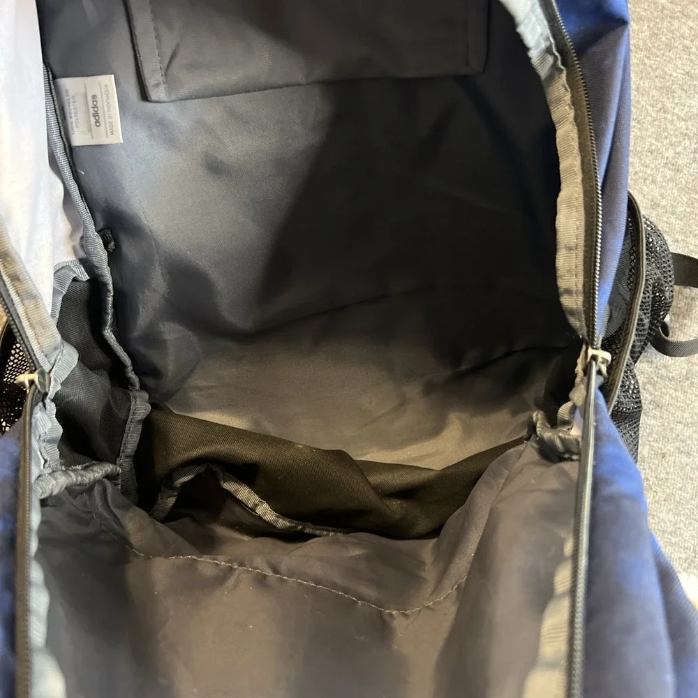 Adidas Blue Camo backpack Three Compartments Plus Sunglass‎ Pocket Great Shape